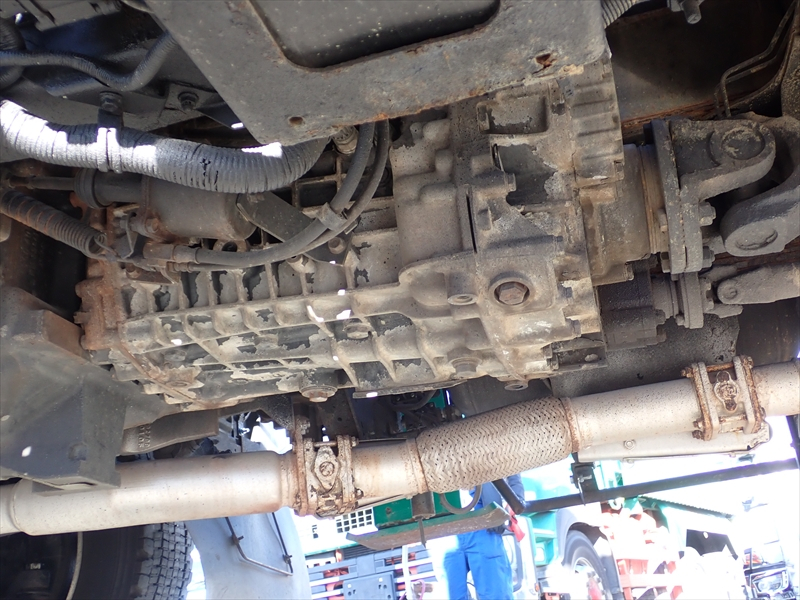 【350027】セルフローダー　ハイジャッキ4段ラジコン油圧切替ウィンチ付|中古トラックの販売・買取・査定のアイナビ