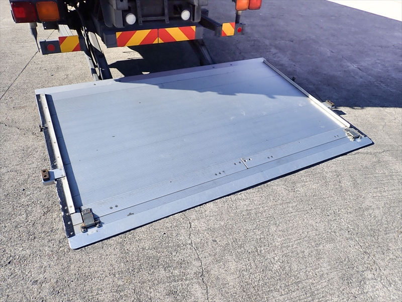 【351328】冷凍車低温仕様-30℃　パワーゲート付|中古トラックの販売・買取・査定のアイナビ