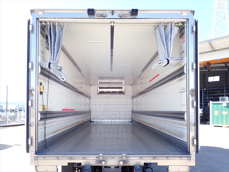 【351328】冷凍車低温仕様-30℃　パワーゲート付|中古トラックの販売・買取・査定のアイナビ