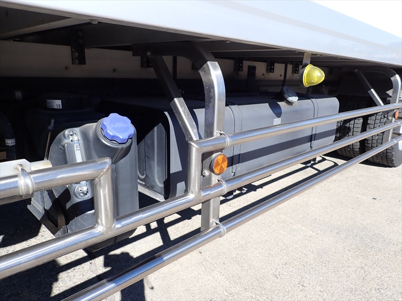 【351328】冷凍車低温仕様-30℃　パワーゲート付|中古トラックの販売・買取・査定のアイナビ