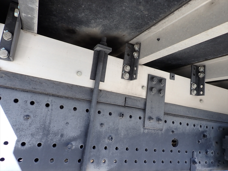 【351328】冷凍車低温仕様-30℃　パワーゲート付|中古トラックの販売・買取・査定のアイナビ