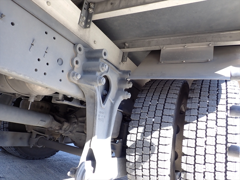 【351328】冷凍車低温仕様-30℃　パワーゲート付|中古トラックの販売・買取・査定のアイナビ