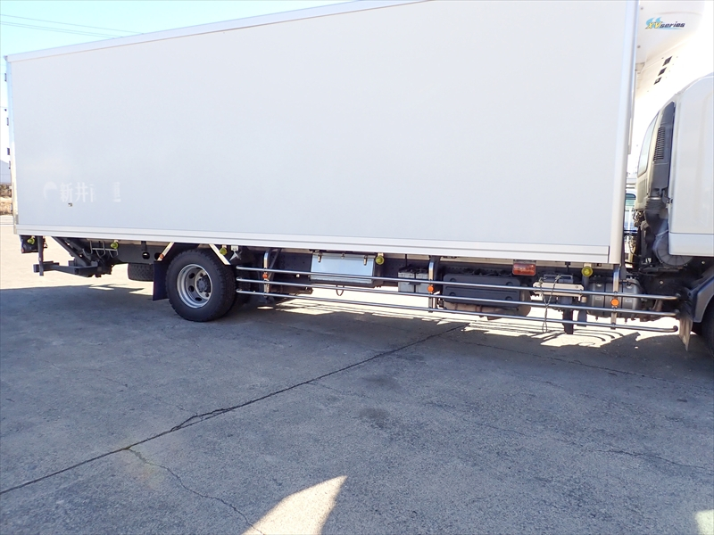 【351328】冷凍車低温仕様-30℃　パワーゲート付|中古トラックの販売・買取・査定のアイナビ