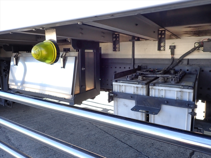 【351328】冷凍車低温仕様-30℃　パワーゲート付|中古トラックの販売・買取・査定のアイナビ