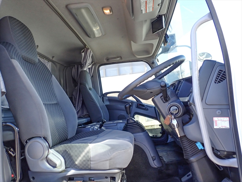 【351328】冷凍車低温仕様-30℃　パワーゲート付|中古トラックの販売・買取・査定のアイナビ