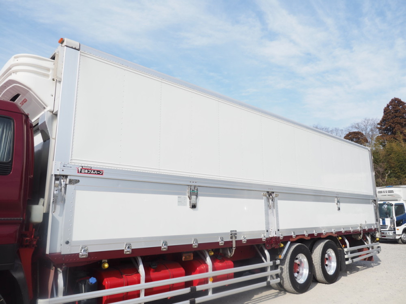 いすゞ 冷凍ウイング ギガ|中古トラックの販売・買取・査定のアイナビ