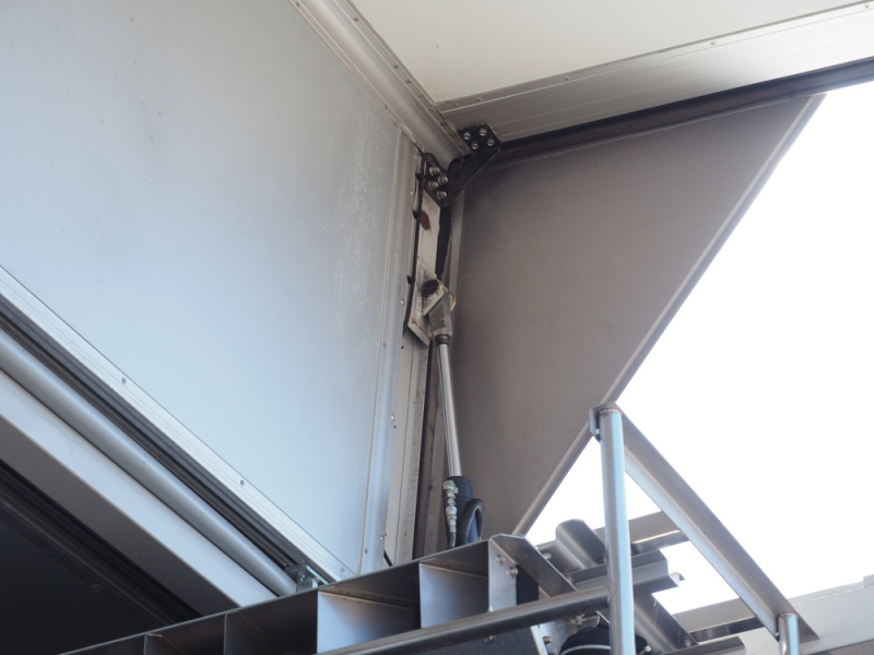 三菱ふそう 冷凍ウイング スーパーグレート|中古トラックの販売・買取・査定のアイナビ