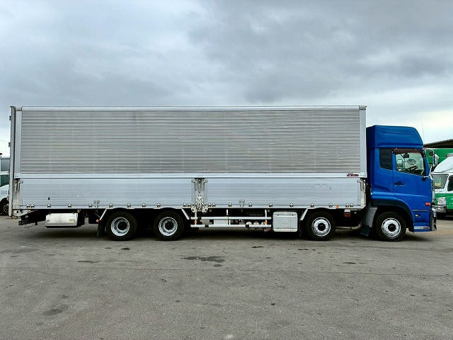 8×4後輪エアサス日本フルハーフ380馬力ATセミオートマ|中古トラックの販売・買取・査定のアイナビ