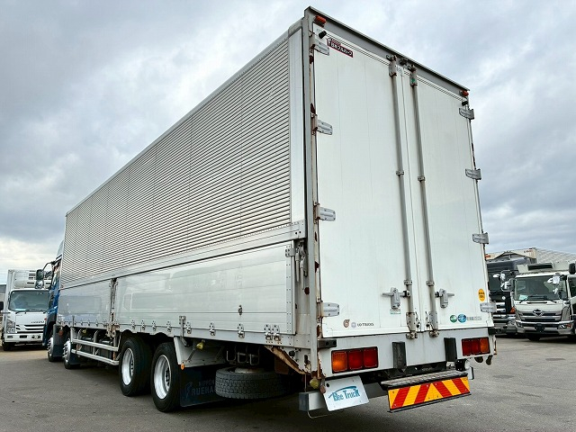 8×4後輪エアサス日本フルハーフ380馬力ATセミオートマ|中古トラックの販売・買取・査定のアイナビ