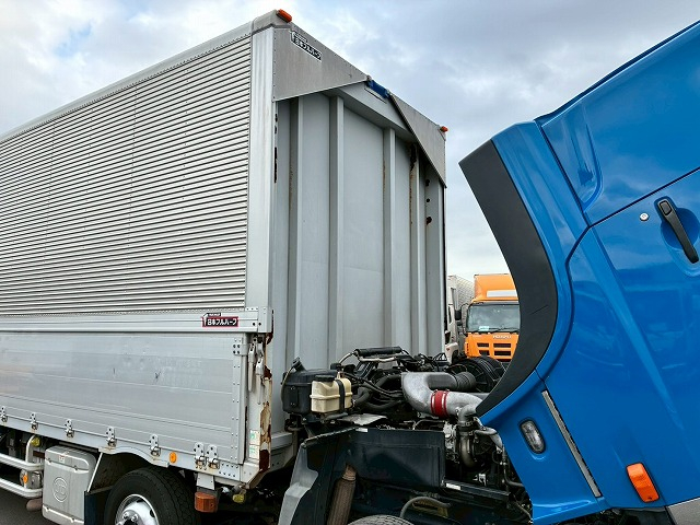 8×4後輪エアサス日本フルハーフ380馬力ATセミオートマ|中古トラックの販売・買取・査定のアイナビ