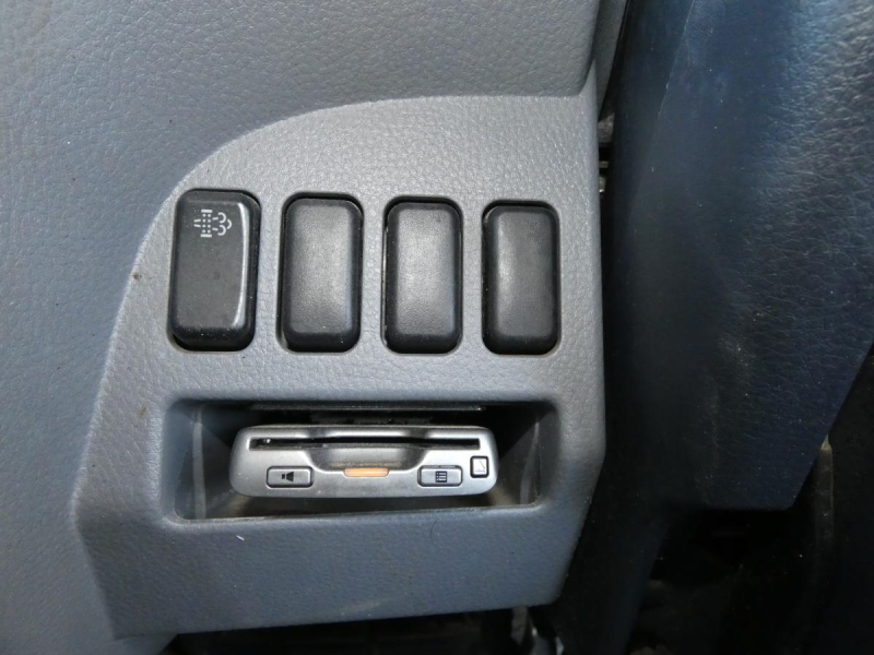 H26 2トン ダンプ 5速マニュアル 260144|中古トラックの販売・買取・査定のアイナビ