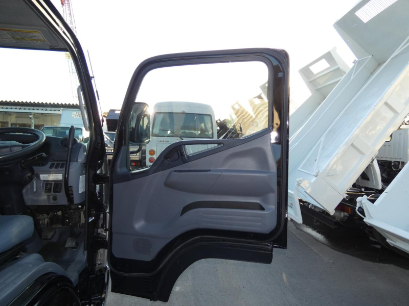 H26 2トン ダンプ 5速マニュアル 260144|中古トラックの販売・買取・査定のアイナビ