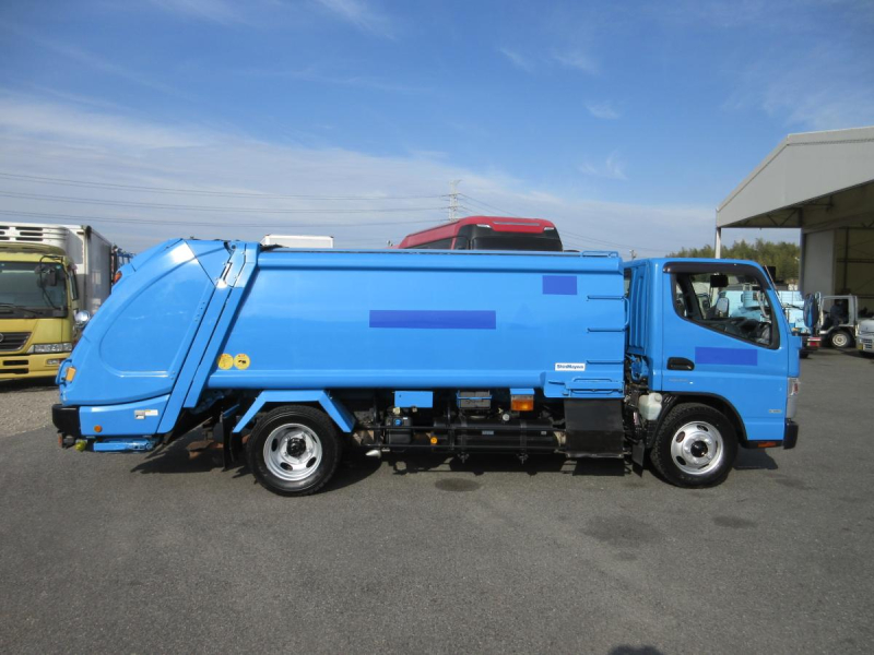 新明和 プレス 6.1m3 標準幅ロング AT 塵芥車 !!|中古トラックの販売・買取・査定のアイナビ