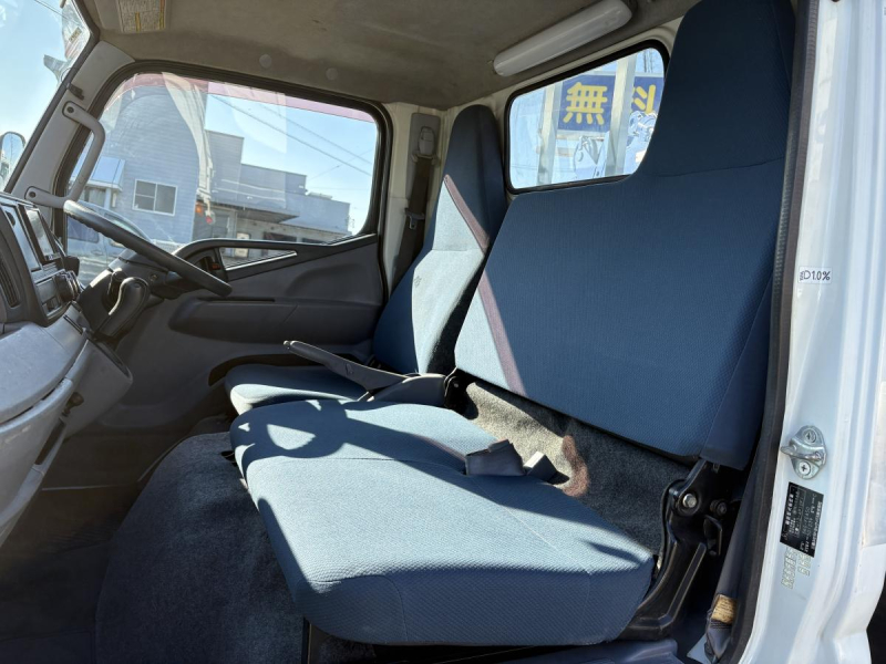 H23 キャンター 3t平ボディ 簡易クレーン4段 ラジコン付き|中古トラックの販売・買取・査定のアイナビ