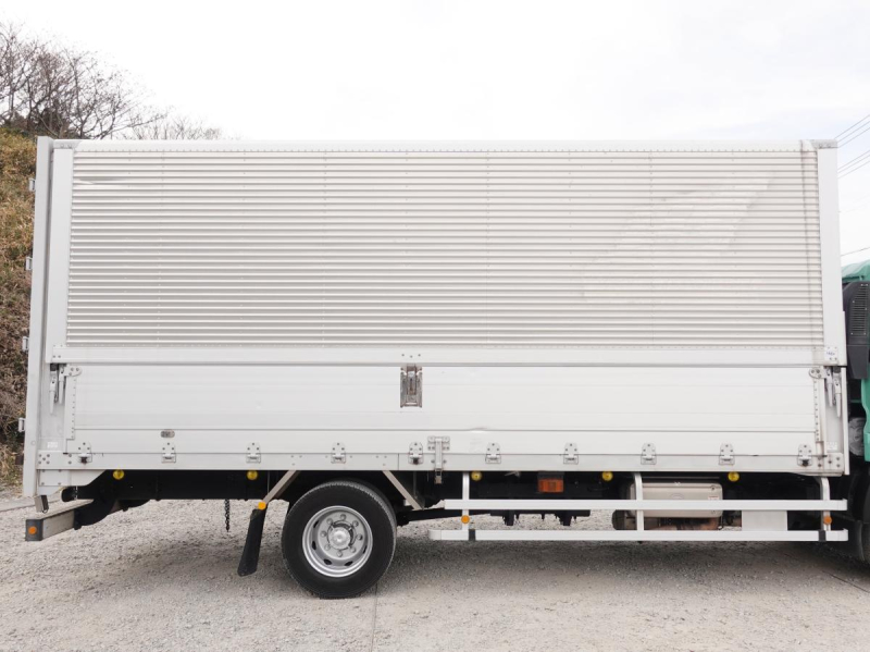 増トン積載5.5tアルミウイングアルミウィング|中古トラックの販売・買取・査定のアイナビ