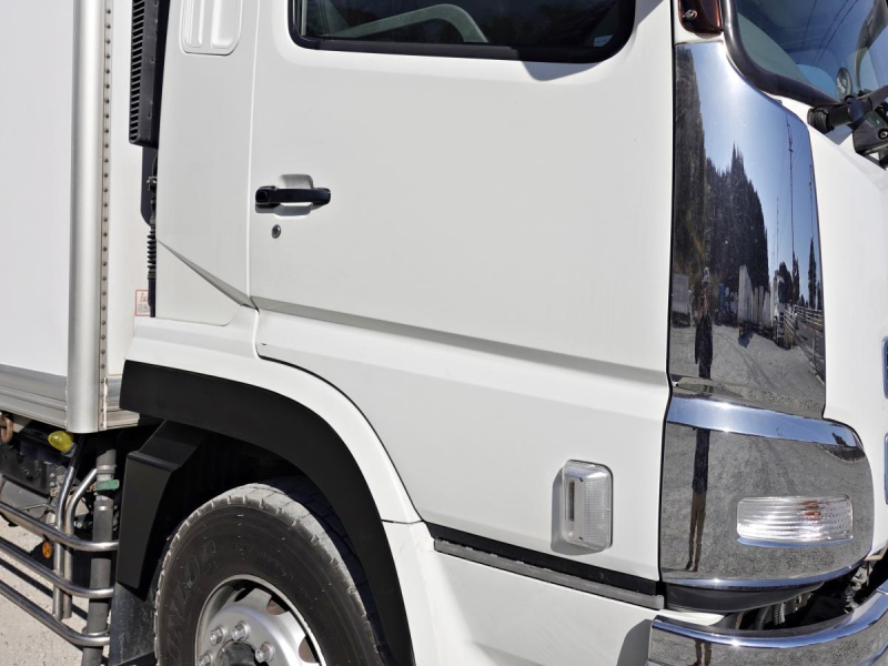 低温冷蔵冷凍大型スタンバイ2エバ|中古トラックの販売・買取・査定のアイナビ