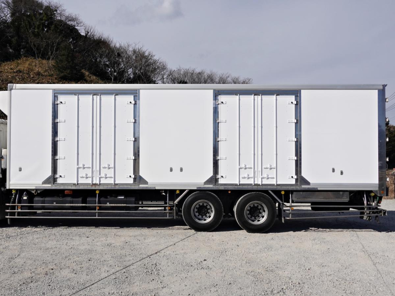 低温冷蔵冷凍大型スタンバイ2エバ|中古トラックの販売・買取・査定のアイナビ