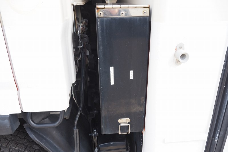 いすゞビーカム4WDキャンピングカーワイドベース|中古トラックの販売・買取・査定のアイナビ