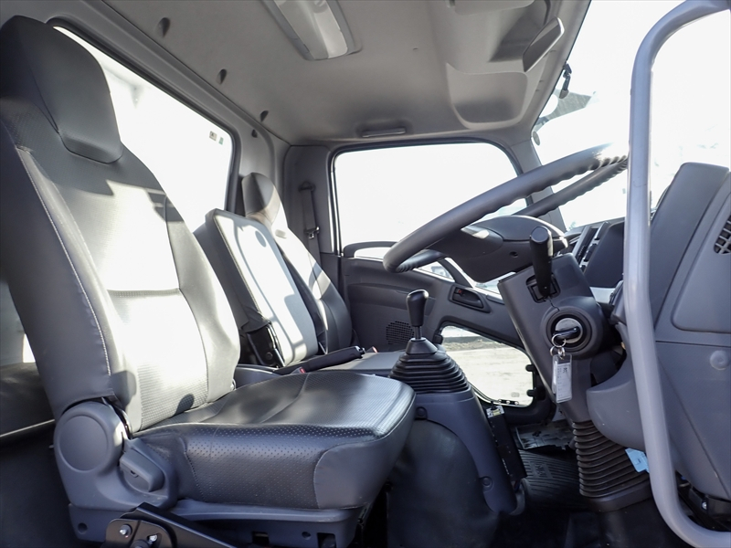 【351525】いすゞ フォワード 極東開発工業製Fゲートダンプ 自動シート 一方開|中古トラックの販売・買取・査定のアイナビ