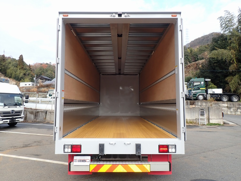 Ⅼ7270 ワイド 後輪エアサス ハイルーフ 240PS 6速|中古トラックの販売・買取・査定のアイナビ