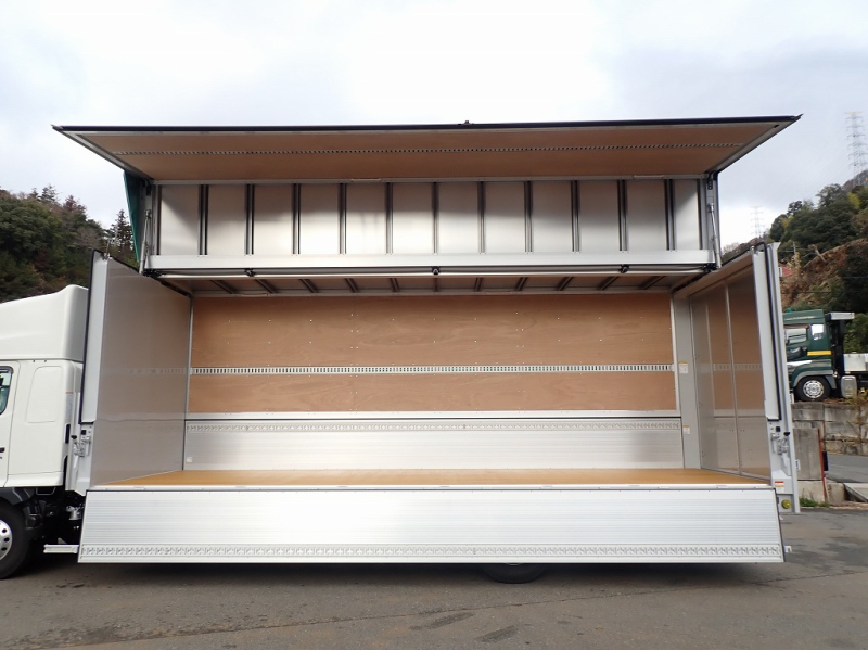 Ⅼ7270 ワイド 後輪エアサス ハイルーフ 240PS 6速|中古トラックの販売・買取・査定のアイナビ