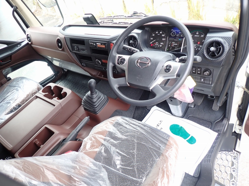 Ⅼ7270 ワイド 後輪エアサス ハイルーフ 240PS 6速|中古トラックの販売・買取・査定のアイナビ