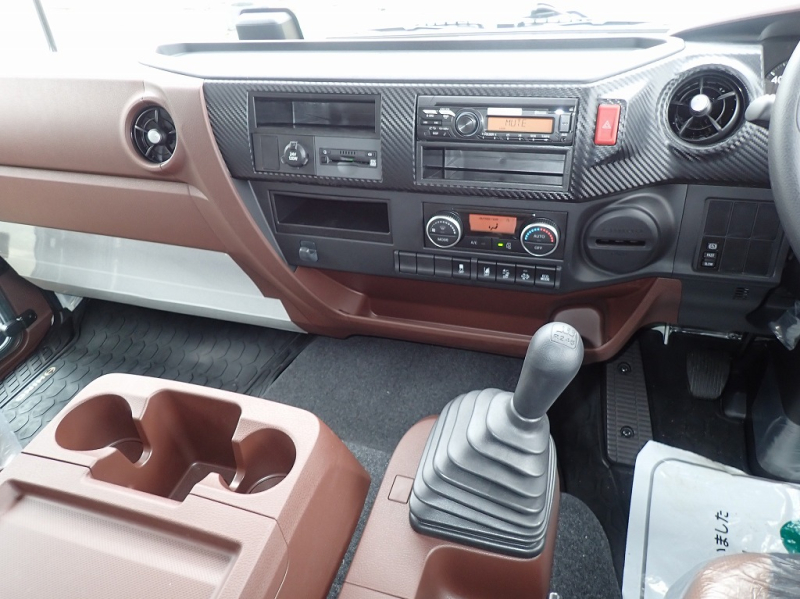 Ⅼ7270 ワイド 後輪エアサス ハイルーフ 240PS 6速|中古トラックの販売・買取・査定のアイナビ