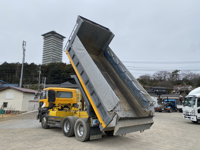 H17年式、ビックサム、コボレーン付ダンプ、車検付|中古トラックの販売・買取・査定のアイナビ