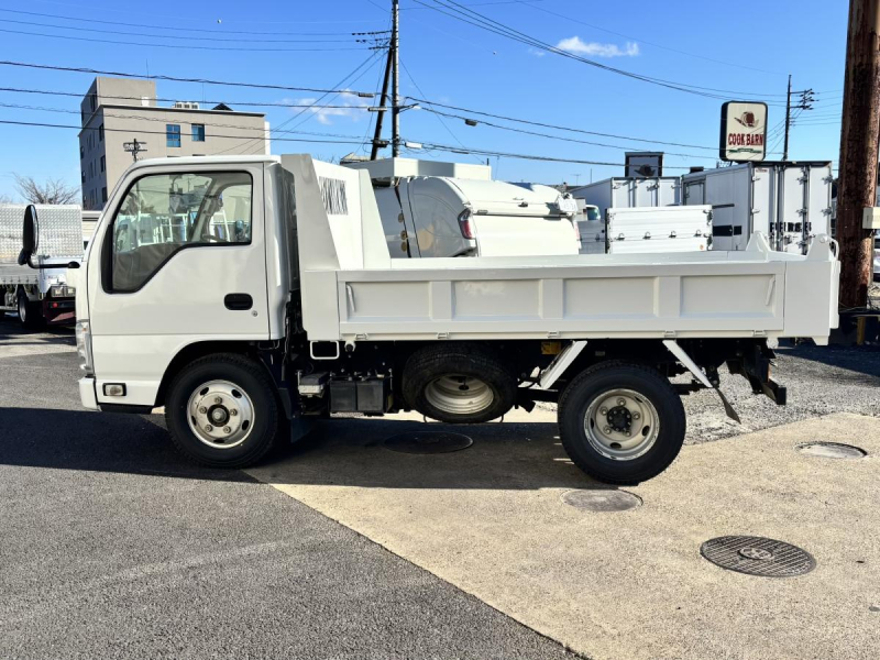 タイタン 高床ダンプ 積載3000kg|中古トラックの販売・買取・査定のアイナビ