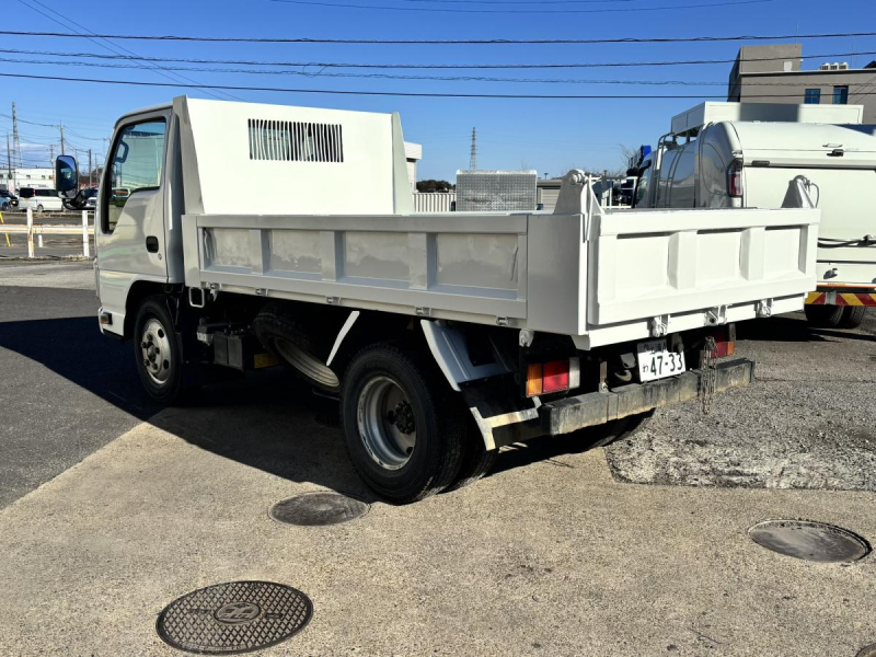 タイタン 高床ダンプ 積載3000kg|中古トラックの販売・買取・査定のアイナビ