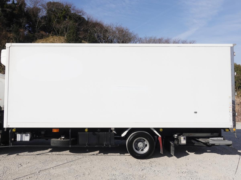 パワーゲート低温冷蔵冷凍ワイド|中古トラックの販売・買取・査定のアイナビ