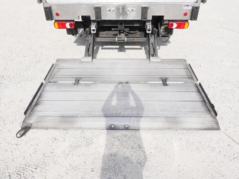 パワーゲートスタンバイ低温冷蔵冷凍大型|中古トラックの販売・買取・査定のアイナビ