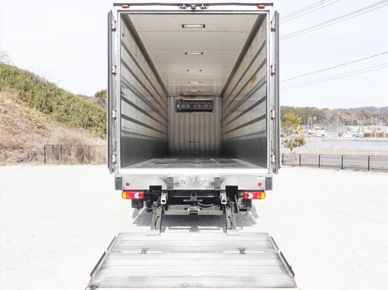 パワーゲートスタンバイ低温冷蔵冷凍大型|中古トラックの販売・買取・査定のアイナビ