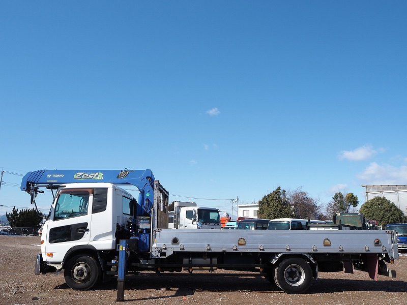 UDコンドル5段クレーンラジコンアルミブロック平ボディ|中古トラックの販売・買取・査定のアイナビ