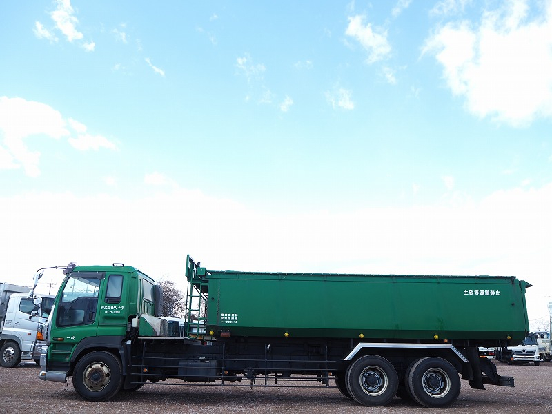 いすゞギガ21.5立米25t水密式深ダンプ|中古トラックの販売・買取・査定のアイナビ