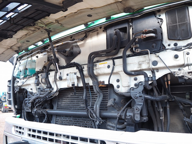 いすゞギガ21.5立米25t水密式深ダンプ|中古トラックの販売・買取・査定のアイナビ