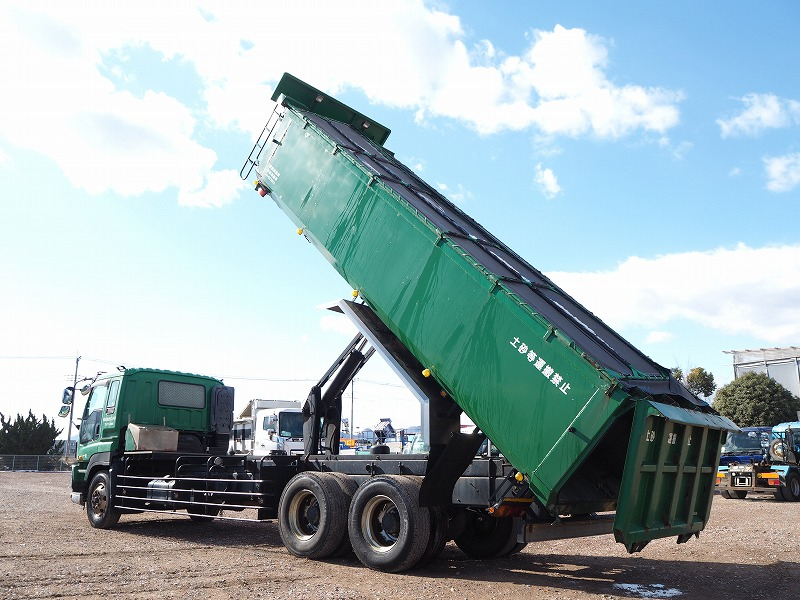 いすゞギガ21.5立米25t水密式深ダンプ|中古トラックの販売・買取・査定のアイナビ