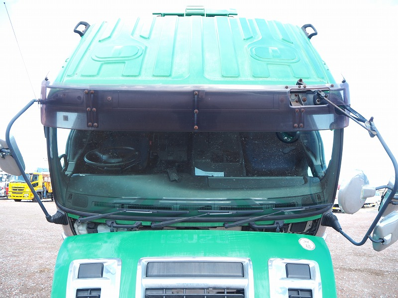 いすゞギガ21.5立米25t水密式深ダンプ|中古トラックの販売・買取・査定のアイナビ