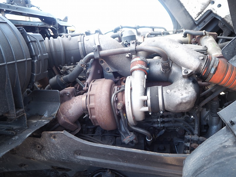 いすゞギガ21.5立米25t水密式深ダンプ|中古トラックの販売・買取・査定のアイナビ