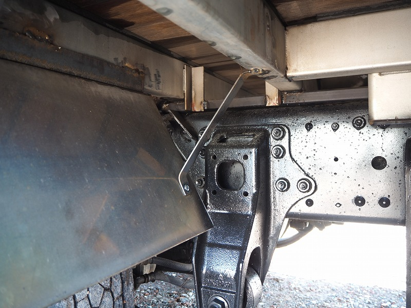 三菱ふそうスーパーグレートアルミブロック平ボディ積載14t|中古トラックの販売・買取・査定のアイナビ