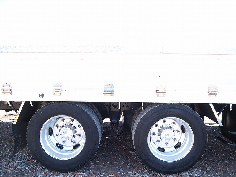 三菱ふそうスーパーグレートアルミブロック平ボディ積載14t|中古トラックの販売・買取・査定のアイナビ