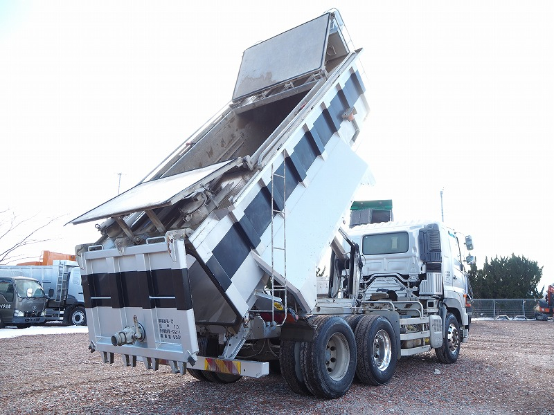 日野プロフィア汚泥運搬車汚泥ダンプタンク車|中古トラックの販売・買取・査定のアイナビ