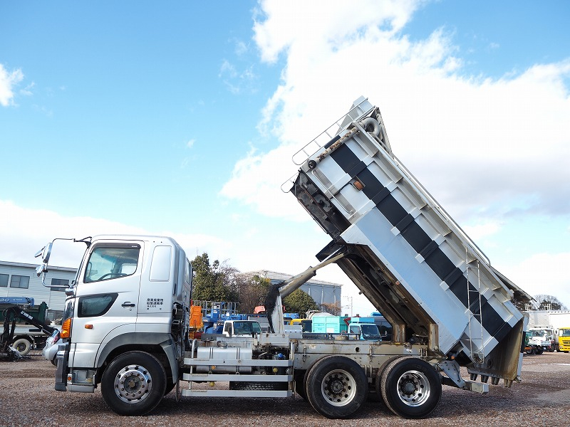 日野プロフィア汚泥運搬車汚泥ダンプタンク車|中古トラックの販売・買取・査定のアイナビ