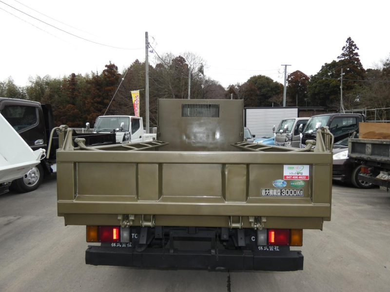 タイタン6速 マニュアル ダンプ|中古トラックの販売・買取・査定のアイナビ