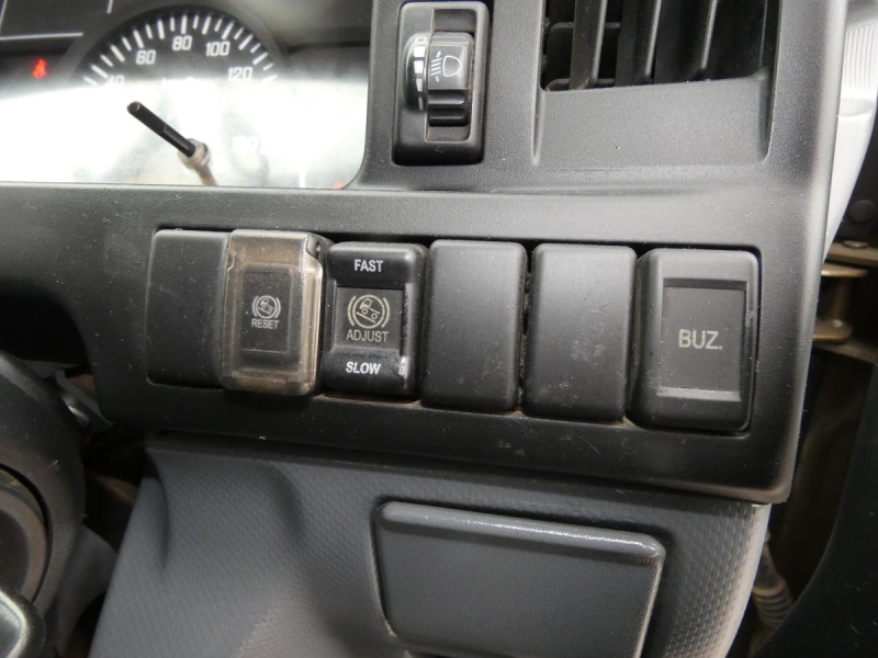 タイタン6速 マニュアル ダンプ|中古トラックの販売・買取・査定のアイナビ