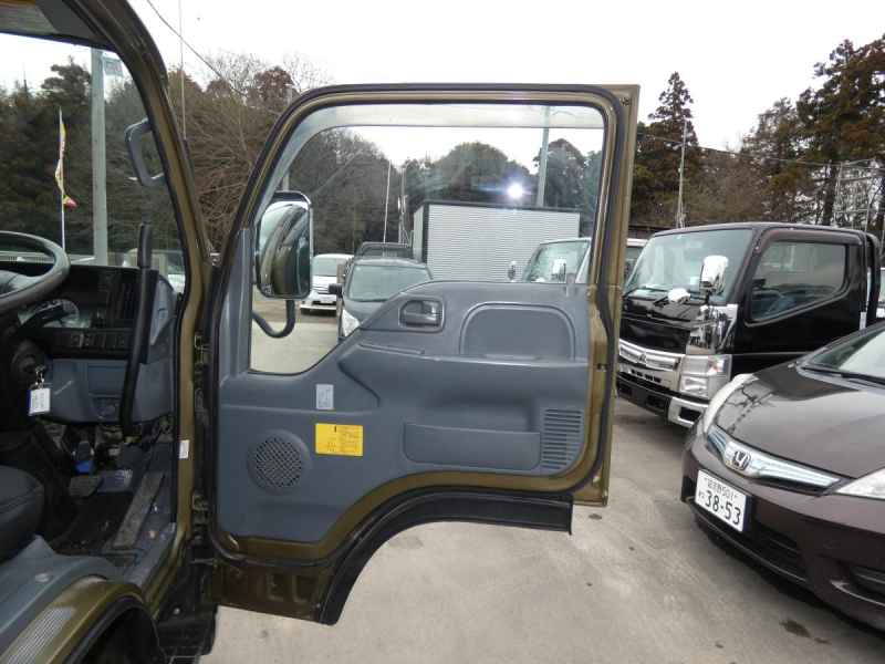 タイタン6速 マニュアル ダンプ|中古トラックの販売・買取・査定のアイナビ