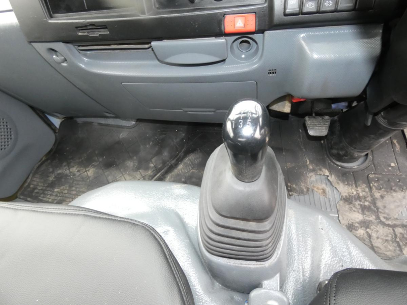 タイタン6速 マニュアル ダンプ|中古トラックの販売・買取・査定のアイナビ