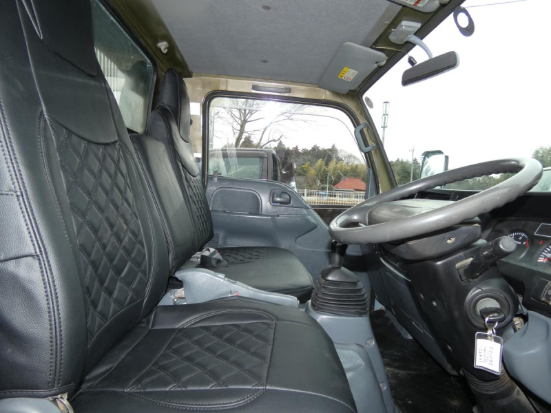 タイタン6速 マニュアル ダンプ|中古トラックの販売・買取・査定のアイナビ