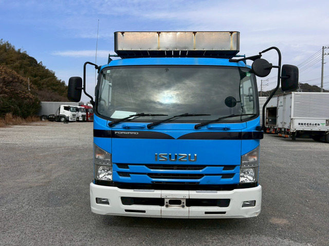 【6.2mワイド×アルミブロック平ボディ】いすゞ/フォワード|中古トラックの販売・買取・査定のアイナビ