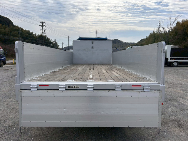 【6.2mワイド×アルミブロック平ボディ】いすゞ/フォワード|中古トラックの販売・買取・査定のアイナビ